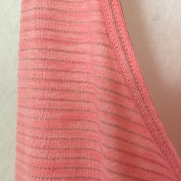 Tonight only⚡️LULU🍋 SZ. 6, 8, 10 CORAL TANK - Picture 3 of 8